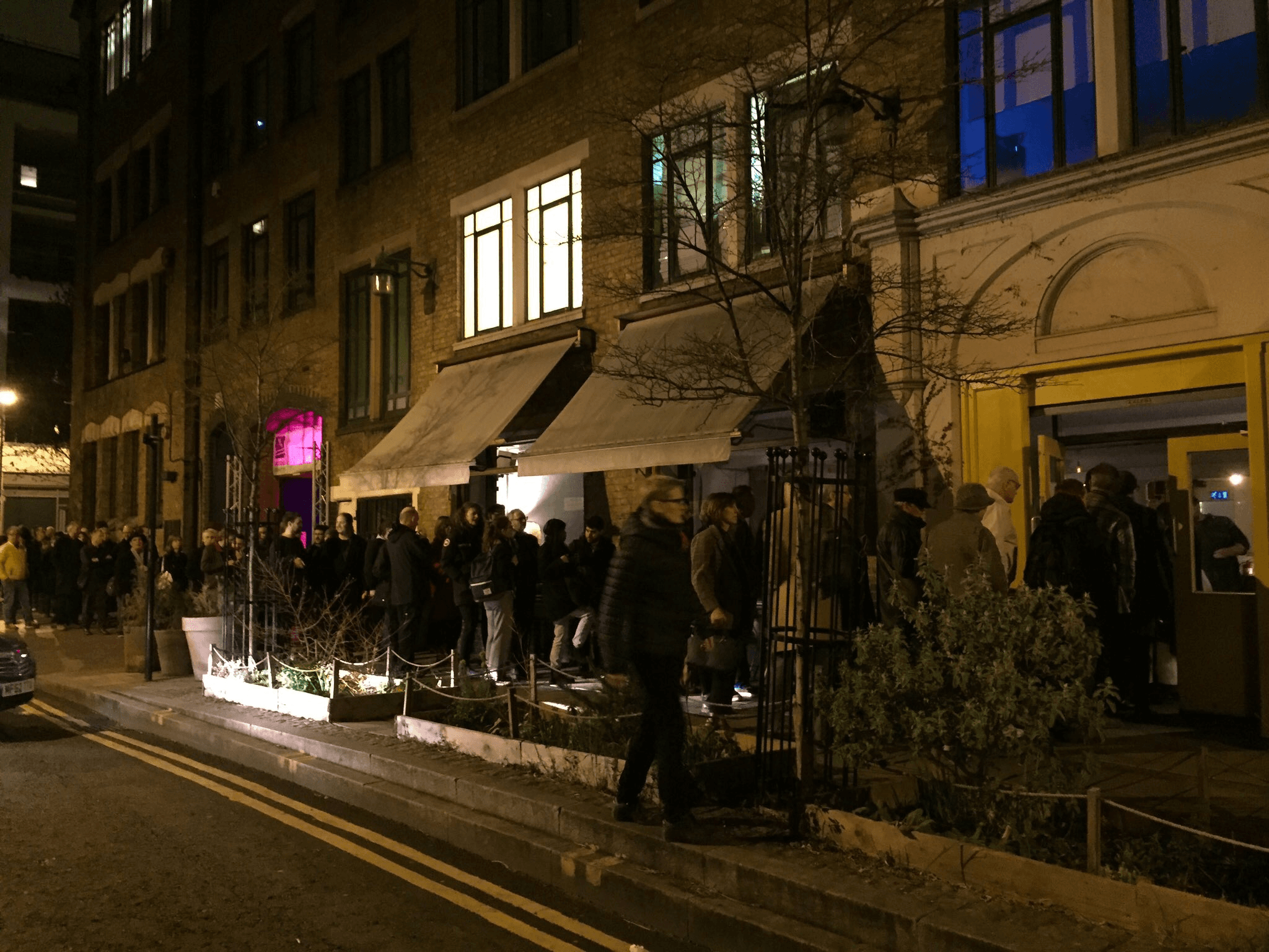 Cafe Oto-queue outside